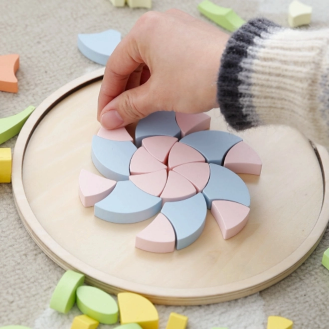 Pasztell mandala Montessori mozaik virágok
