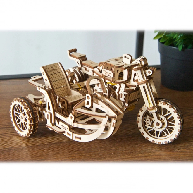 Ugears 3D fa mechanikus puzzle Scrambler motorkerékpár oldalkocsival