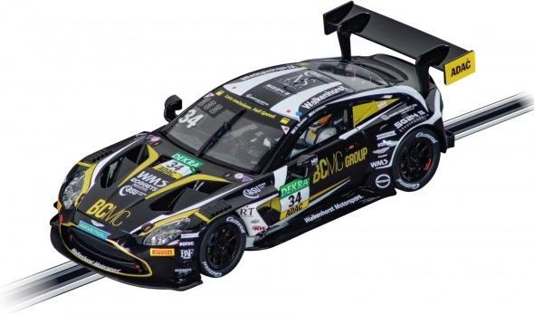 Carrera Evolution Aston Martin Vantage 1:32 versenyautó