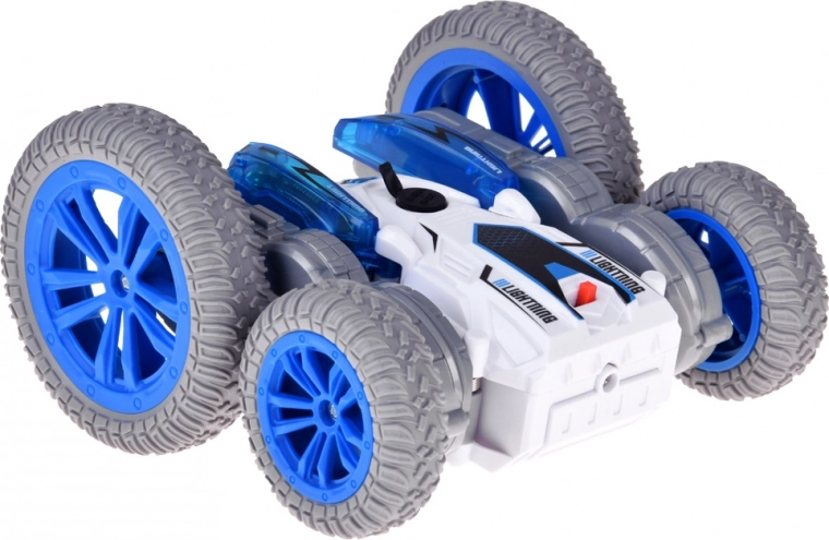 Látványos kaszkadőr trükkök és 360°-os forgás