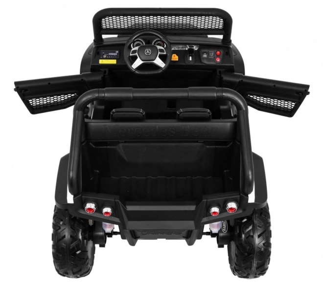 Jármű Mercedes BENZ UNIMOG Fehér