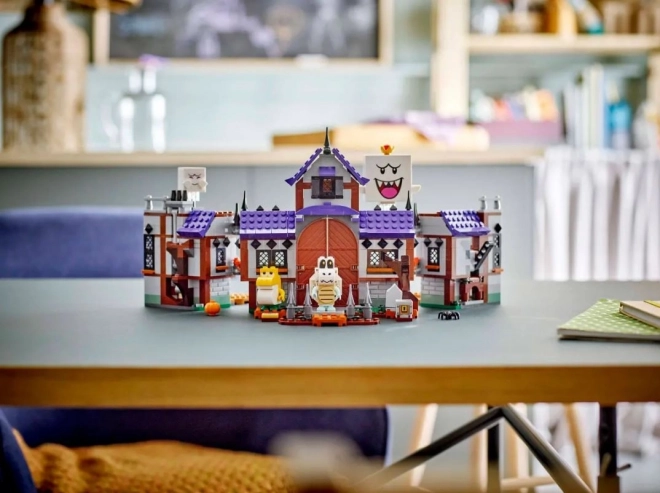 King Boo és a Kísérteties Kastély LEGO készlet