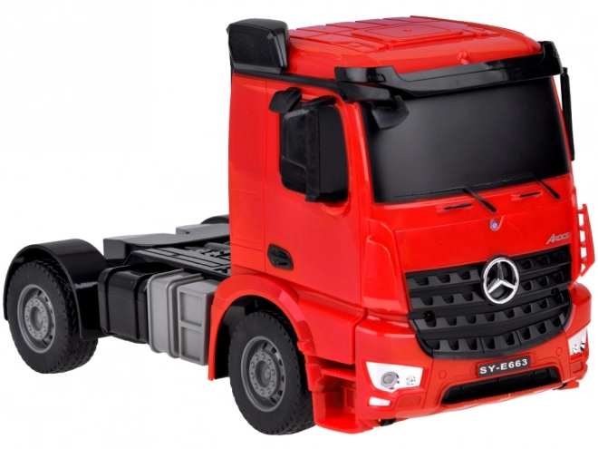 Mercedes Benz RC teherautó és ásókarmotor 1:26