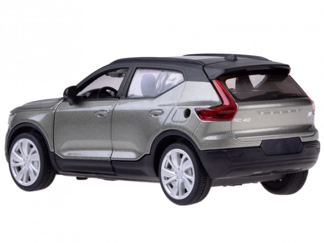 Fém Volvo XC40 elektromos crossover hangokkal és fényekkel