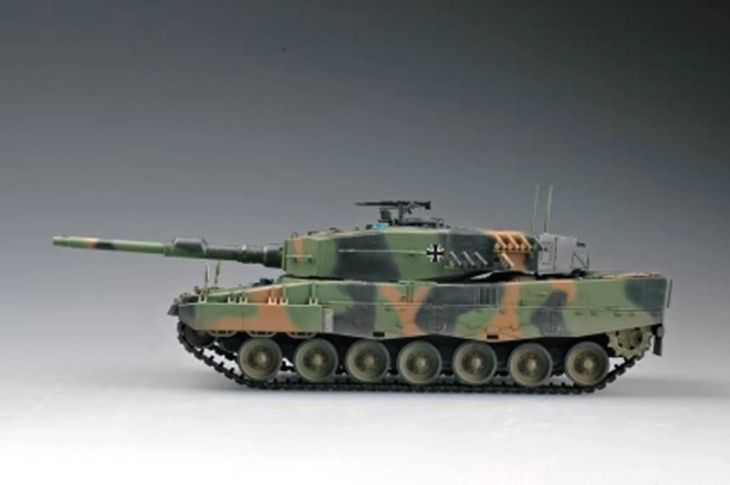 Német Leopard 2 A4 harckocsi modell készlet