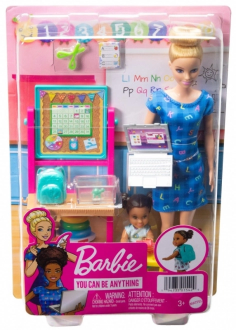 Barbie tanár baba