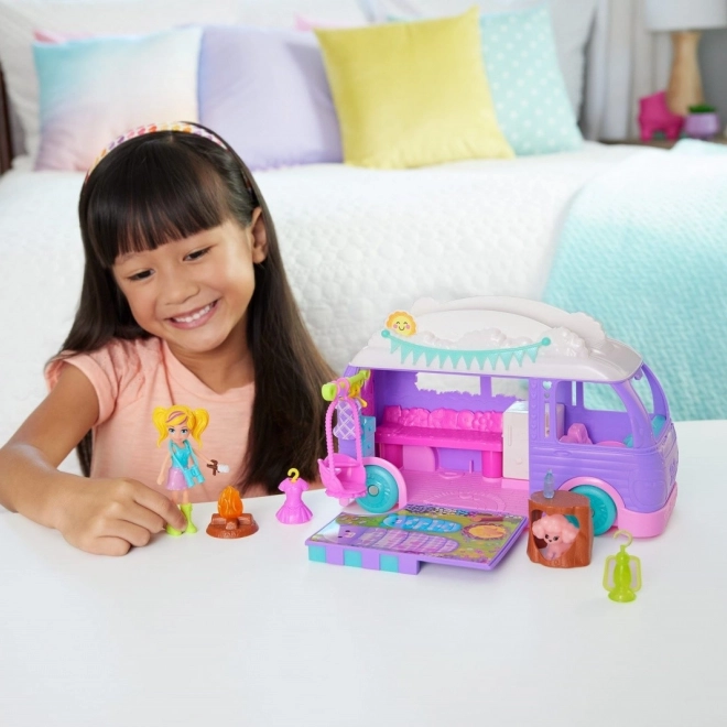 Polly Pocket Glampingová Furgon Kislánnyal