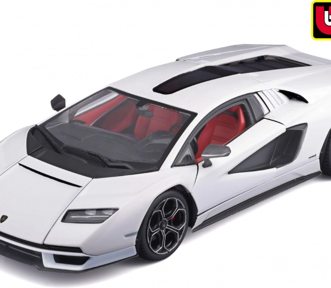Lamborghini Countach LPI 800-4 modell 1:24, Bburago, fehér