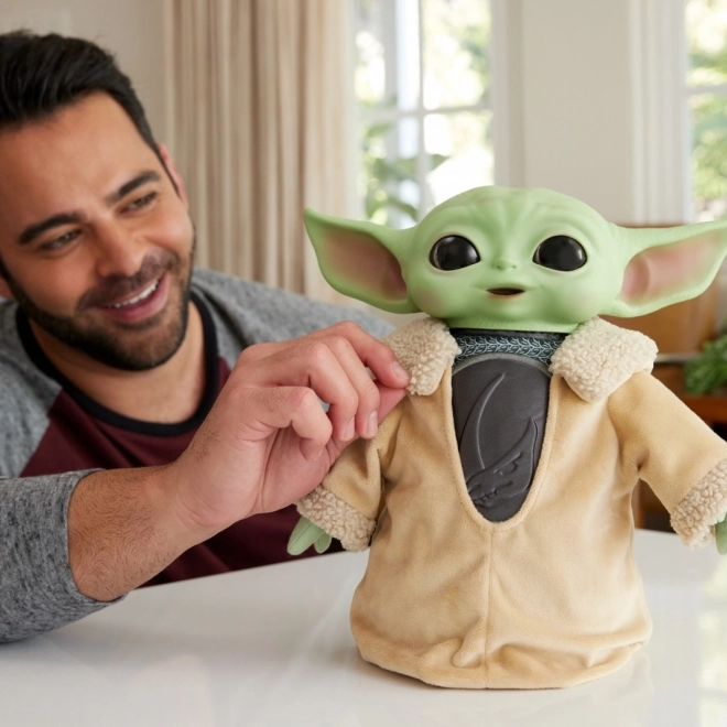 Plüss játék Star Wars Mandalorian Grogu 28 cm