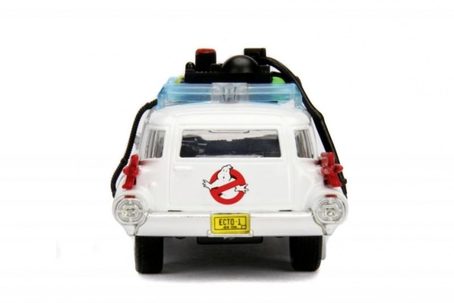 Ghostbusters ECTO-1 autómodell 1:32 méretarányban