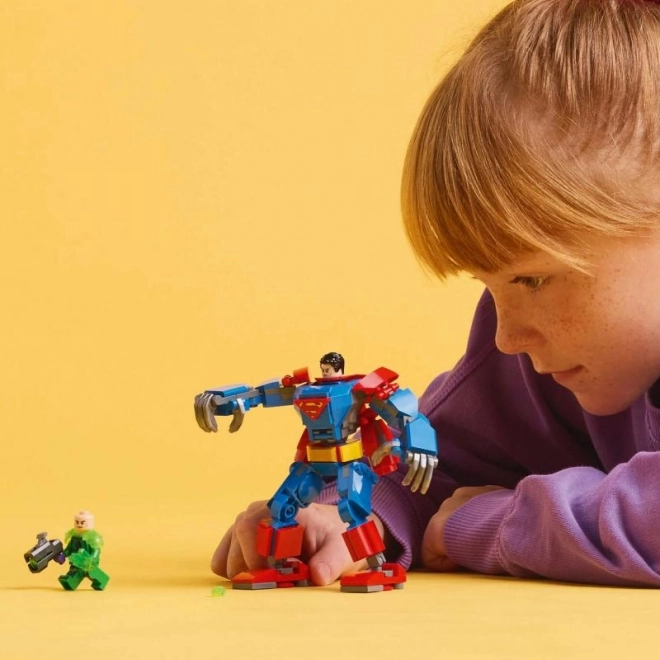 Superman robotja Lex Luthor ellen