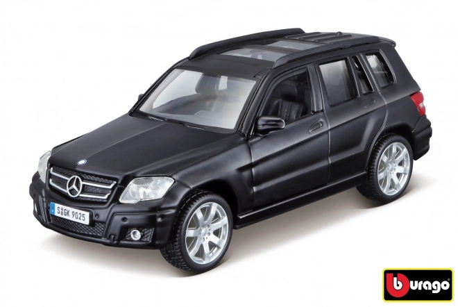 Mercedes Benz GLK osztály autómodell 1:32 méretarányban