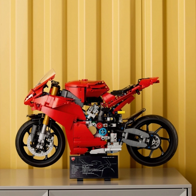 Lego Technic Motorkerékpár Ducati Panigale V4 S