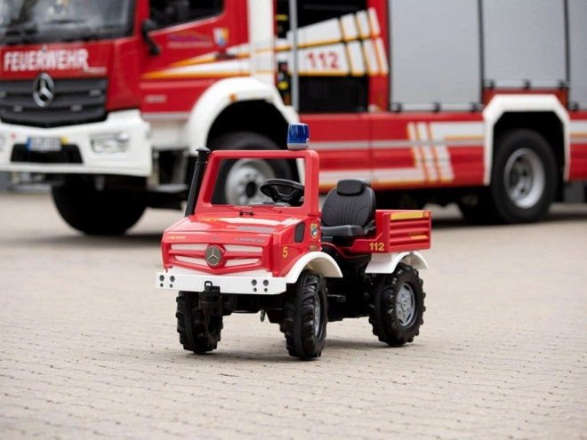 Gyermek tűzoltóautó Mercedes Unimog pedálos
