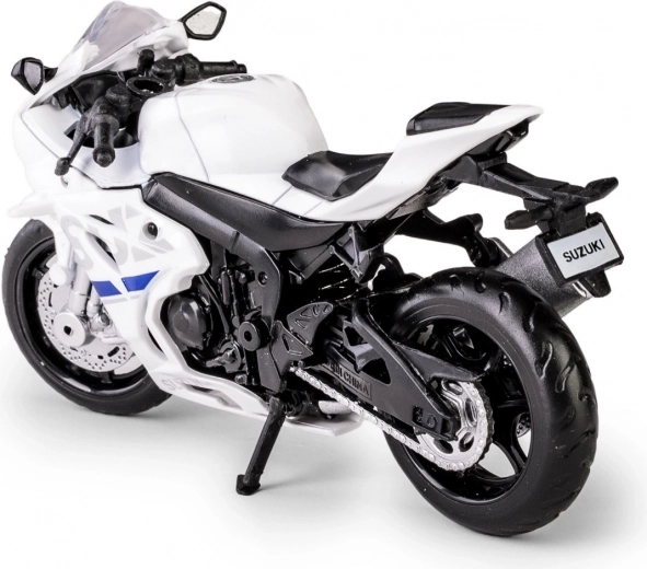 Forgatható kormány a valósághű kanyarodáshoz