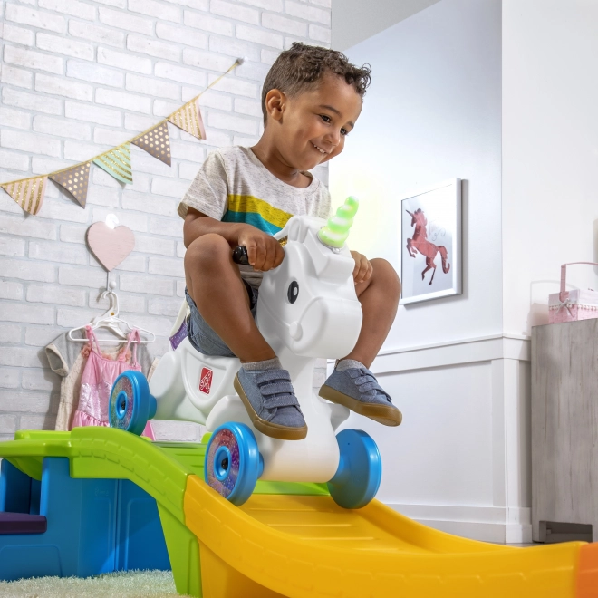 Varázslatos egyszarvú hullámvasúton a Step2-tól