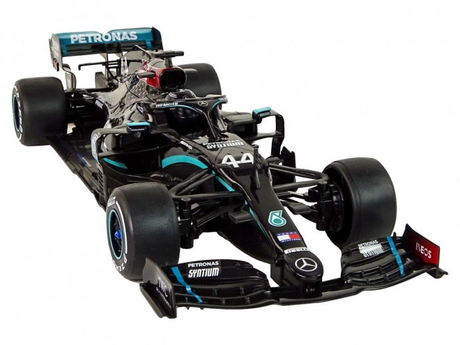 Mercedes-AMG F1 távirányítós versenyautó