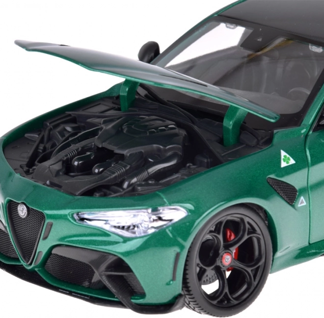 Alfa Romeo Giulia GTAm Quadrifoglio autó modell 1:18