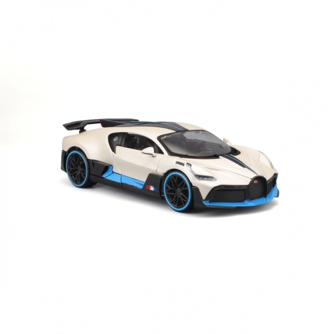 Bugatti Divo kompozit modell 1/24 - fehér