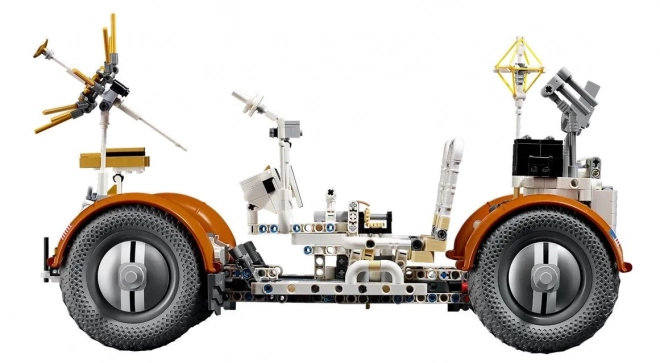 Lego Technic Nasa apollo holdjáró modell