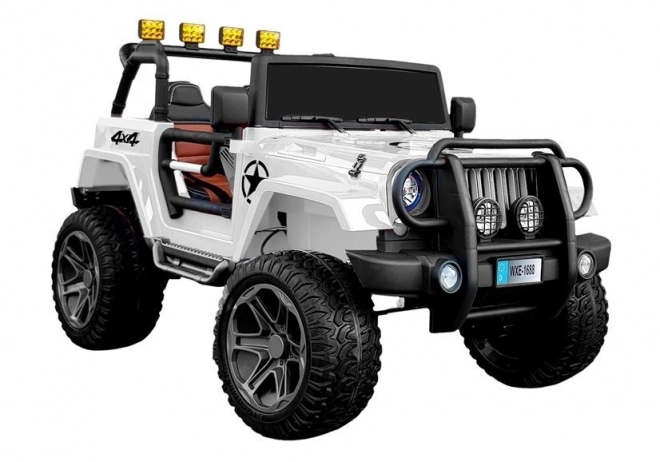 Akkumulátoros gyermek autó 4x4 fehér