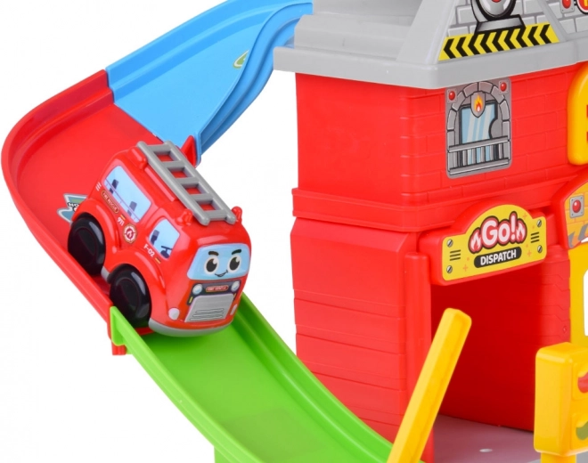 Spirális pálya a tetőtől egészen a földig