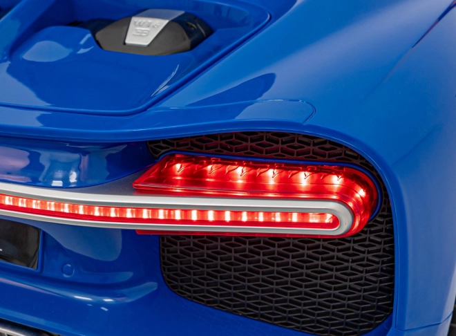 Bugatti Chiron Kék