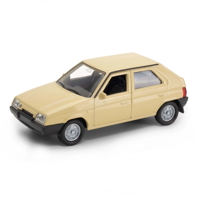 Škoda Favorit 1:34 modellautó bézs