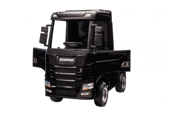 Fekete akkumulátoros jármű Scania 500R 4x4