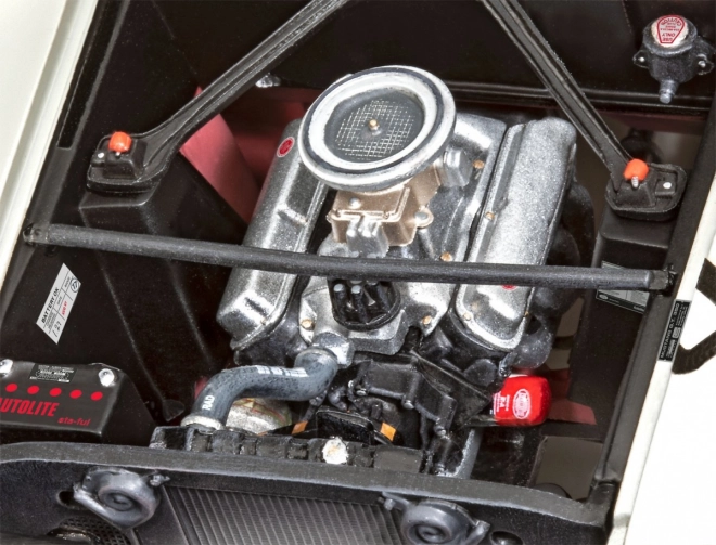 Részletes motor és alváz