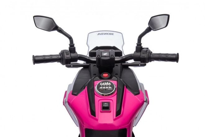 Honda NC750X rózsaszín motorkerékpár