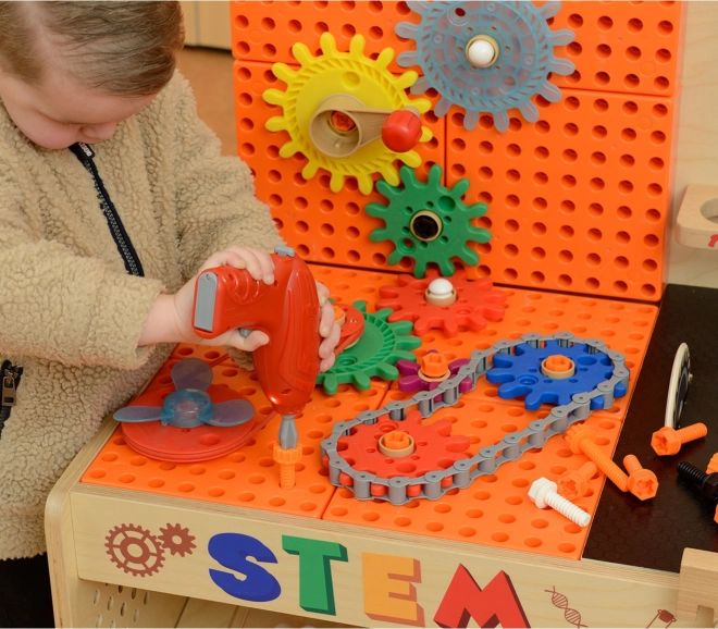 Masterkidz Műhelyasztal STEM 111 db tartozékkészlet