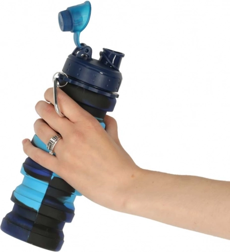 Összecsukható szilikon vízpalack fogantyúval 500ml kék