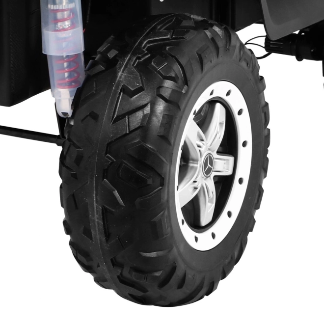 Jármű Mercedes BENZ UNIMOG Fehér
