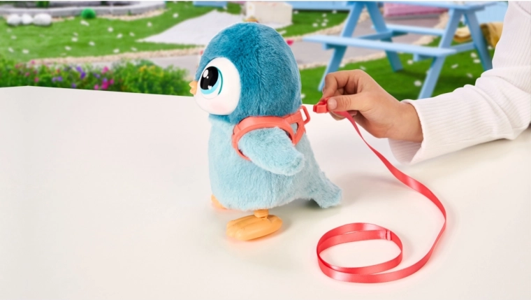 Sétál, billeg és csapkod a szárnyaival