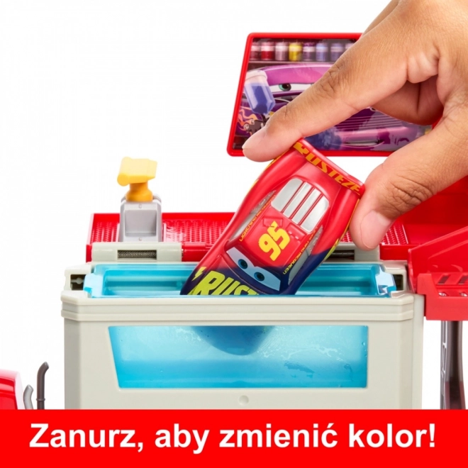 Auta Maniek - mobil festő kamion