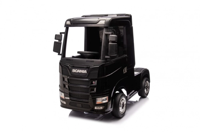 Fekete akkumulátoros jármű Scania 500R 4x4