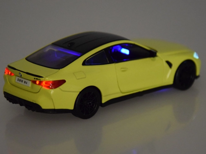 Fém modellautó BMW M4 1:32 méretarány