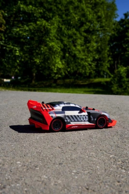 rc audi s1 e-tron quattro távirányítós autó 30 cm