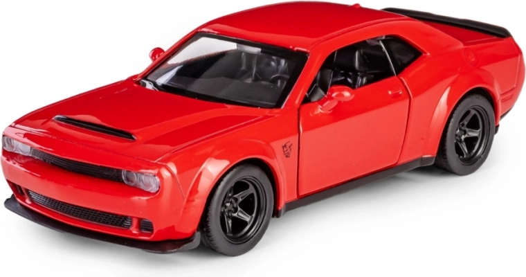 Fém karosszéria és gumírozott abroncsok