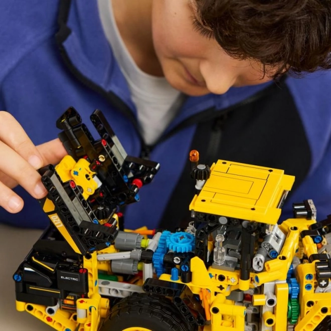 Volvo L120 Elektromos homlokrakodó LEGO Technic