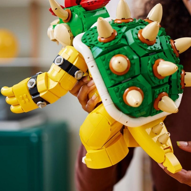 Interaktív és mozgatható Bowser