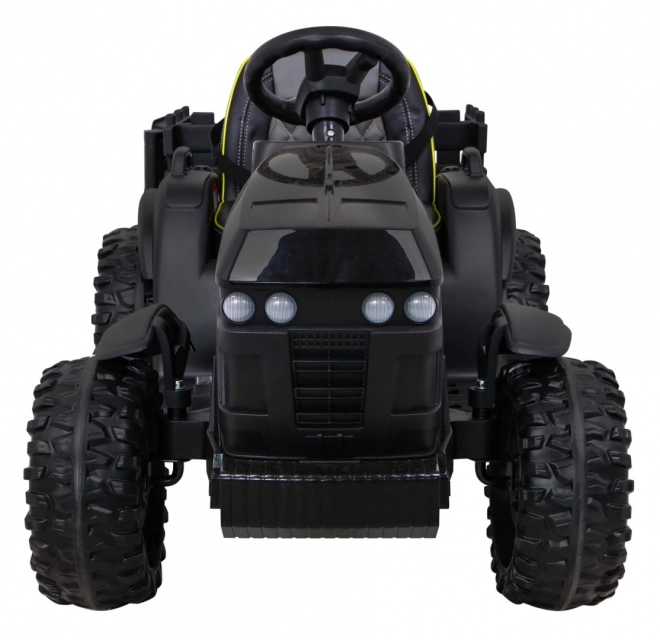Titánium traktor utánfutóval fekete