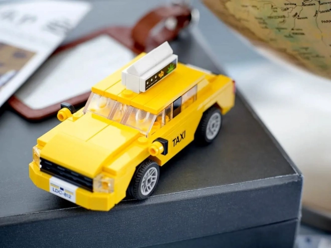 Sárga taxi LEGO Creator