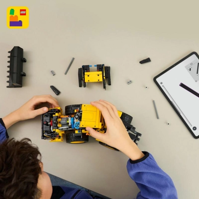 Volvo L120 Elektromos homlokrakodó LEGO Technic