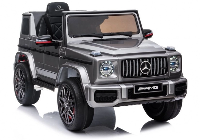 Ezüst lakkozott akkumulátoros Mercedes G63 AMG