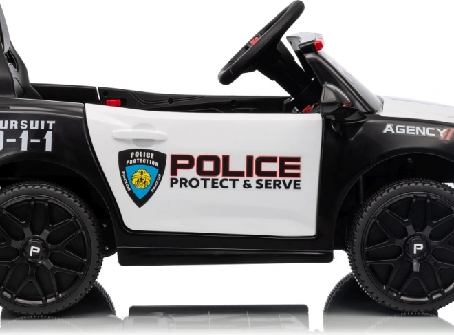 Fekete rendőrautó 911 Ügynökség