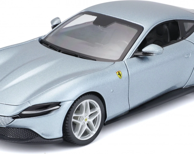 Model Ferrari Roma 1:24 méretarányban szürke