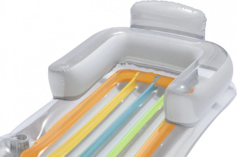 Kényelmes háttámla és kartámaszok