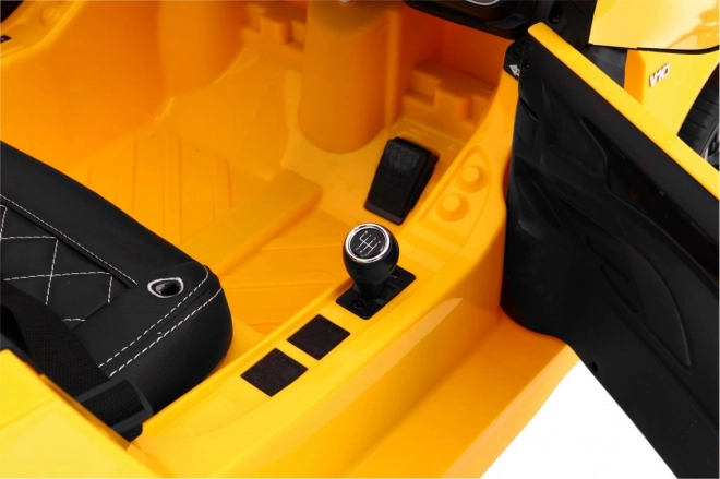 Audi R8 Spyder akkumulátorpakk Sárga + Távirányítás + EVA + Lassan indul + Rádió MP3 + LED dióda